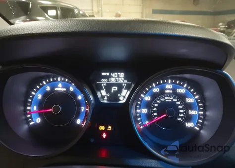 2013 Hyundai Elantra Limited z USA, uszkodzony, nr VIN 5NPDH4AE6DH220795